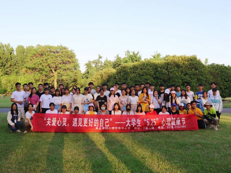 摄影记者朱文哲／图_副本.jpg