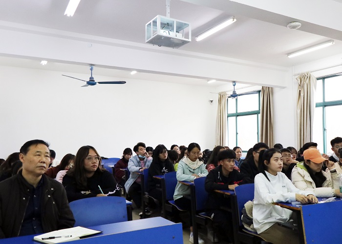 摄影记者崔舒然 (2).jpg