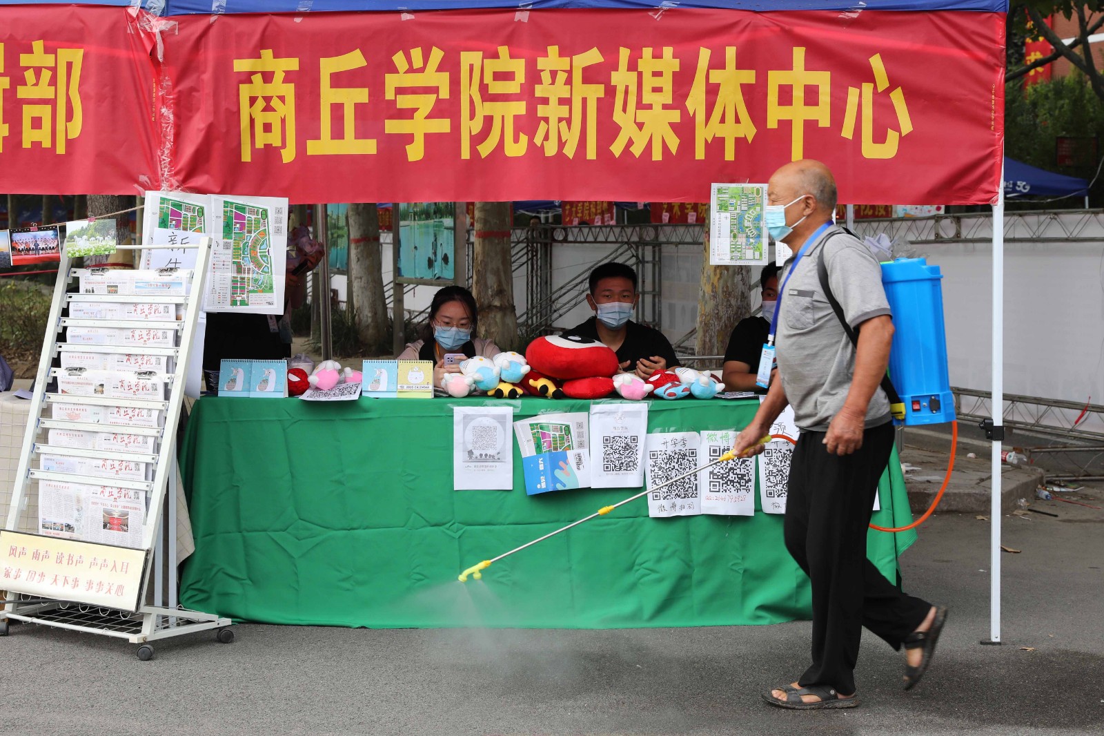摄影记者黄楠.jpg