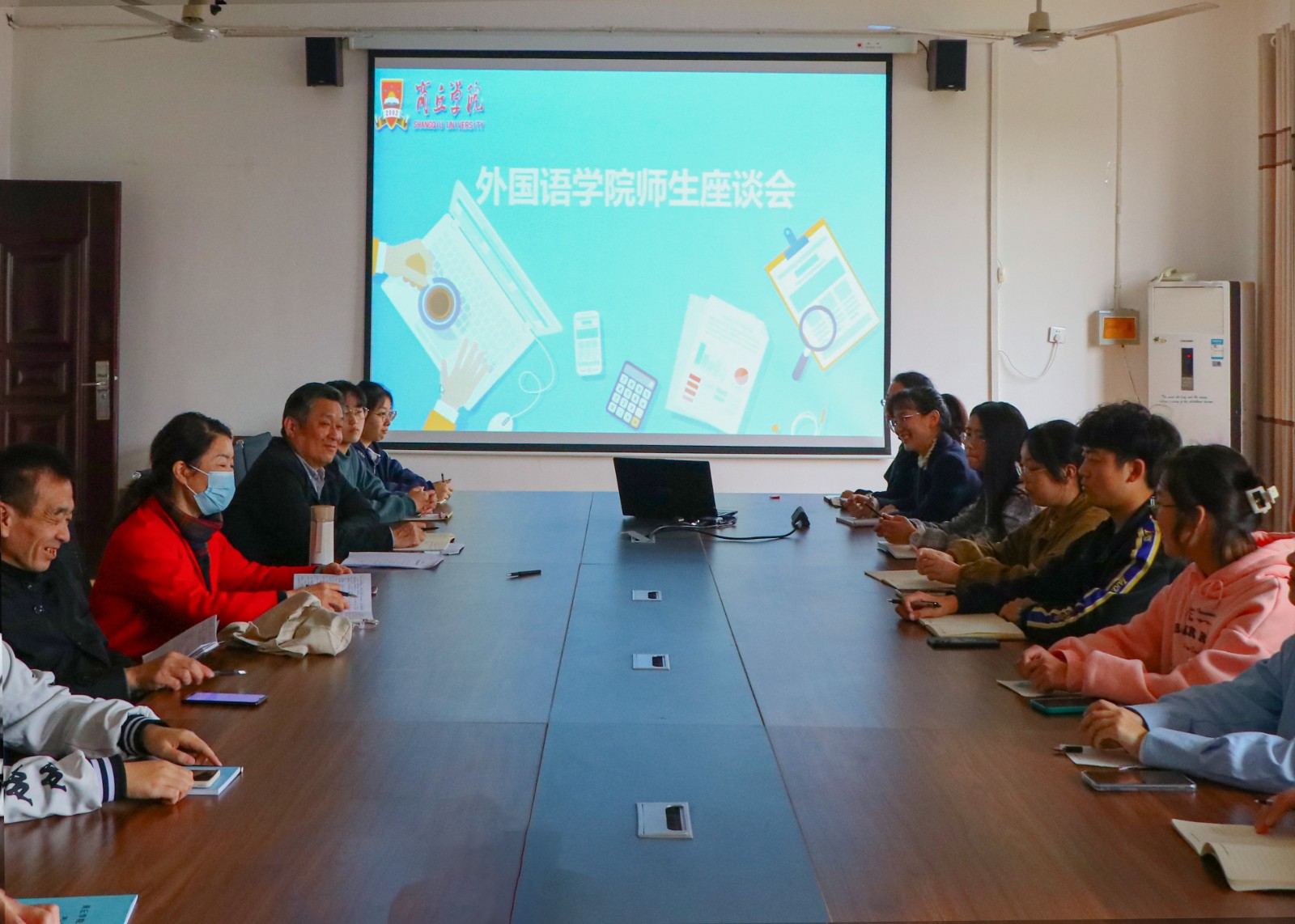 摄影记者王靖皓.jpg (2).jpg