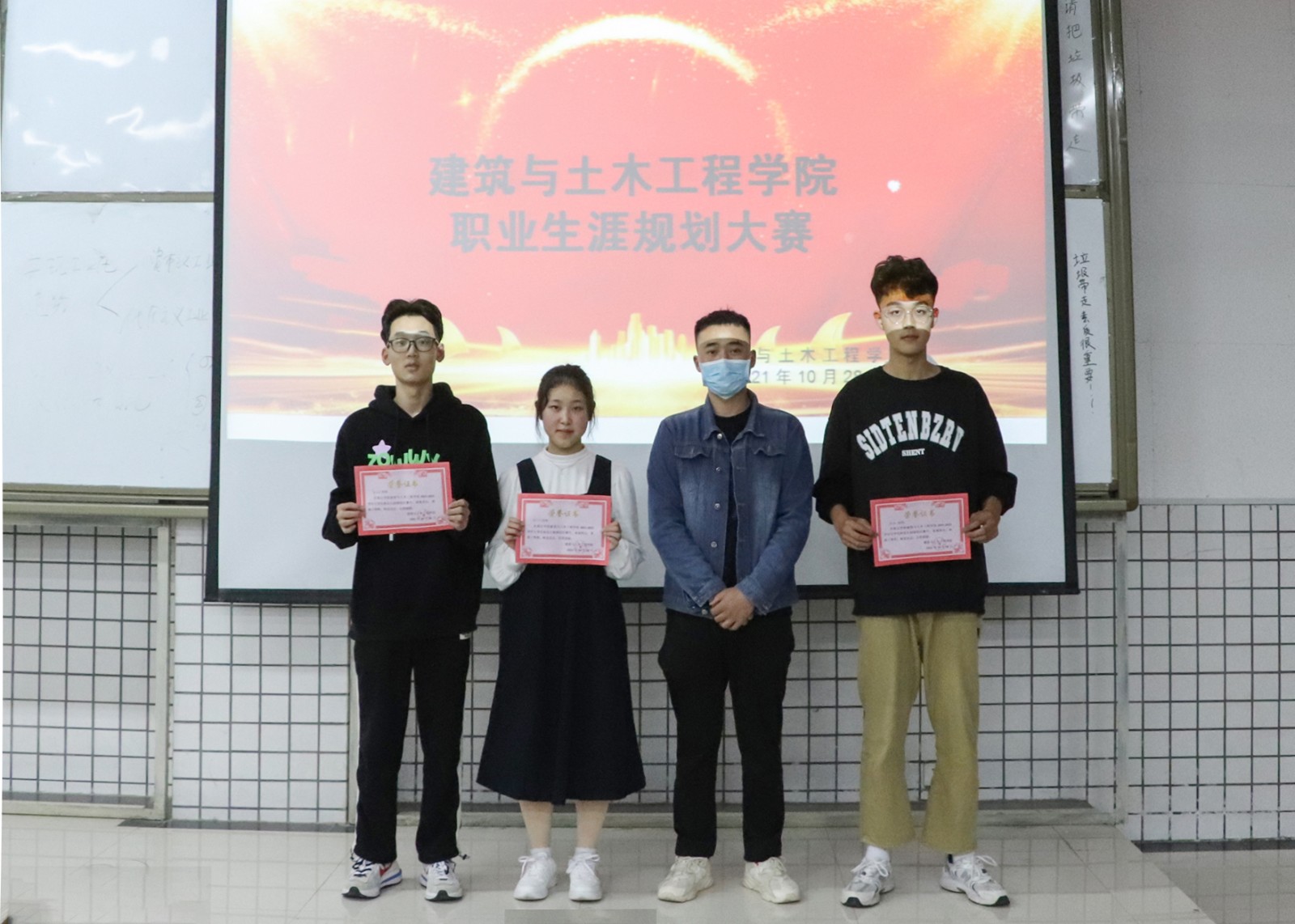 摄影记者杨亚楠修6.jpg