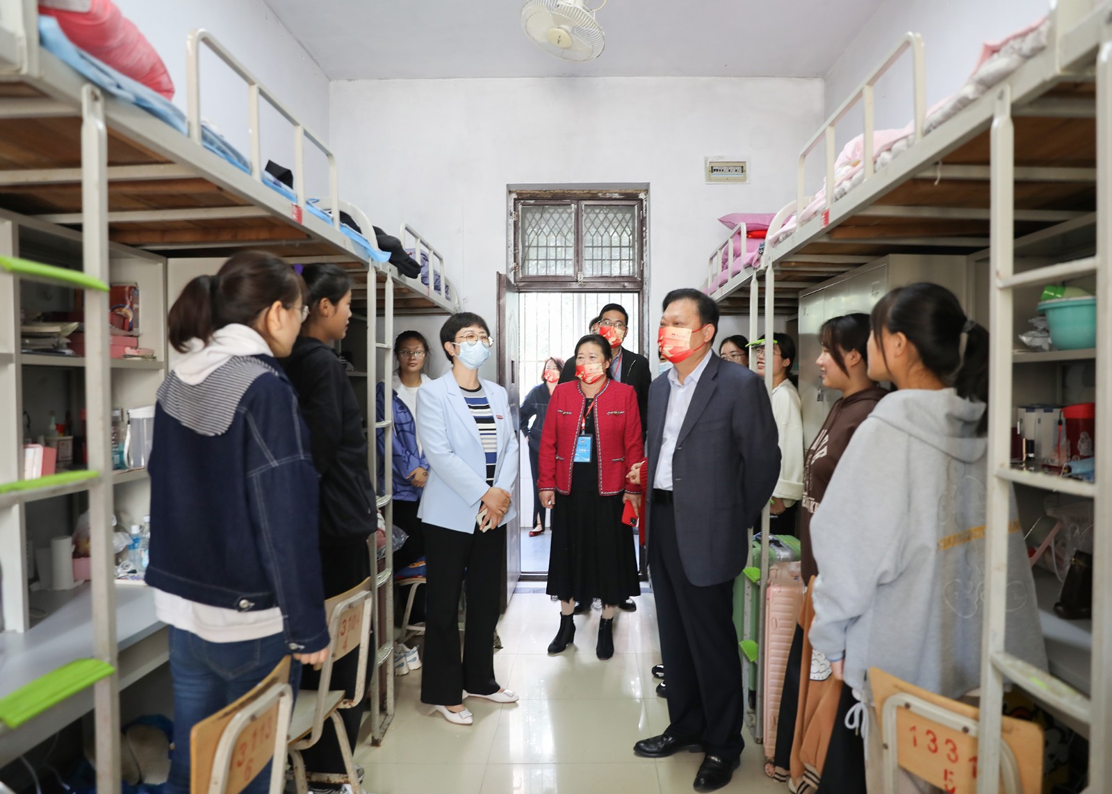 摄影记者朱国强 杨亚楠 (2).jpg