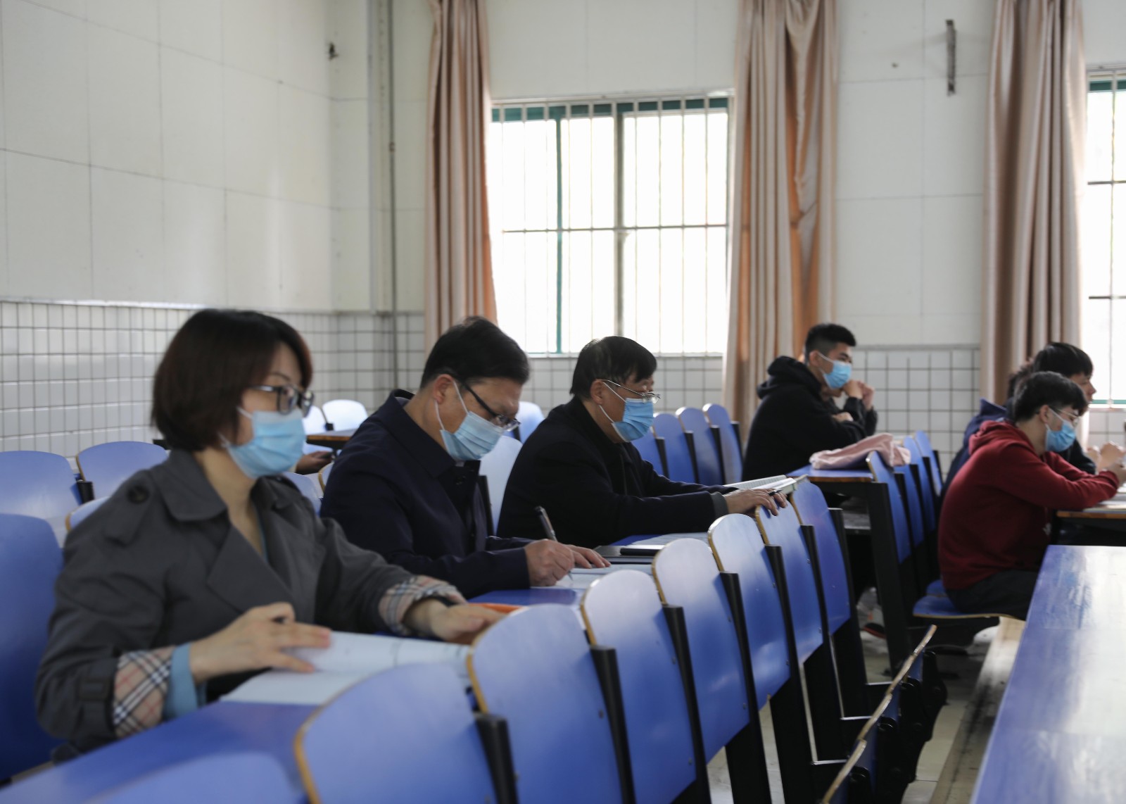 摄影记者朱国强 (3).jpg