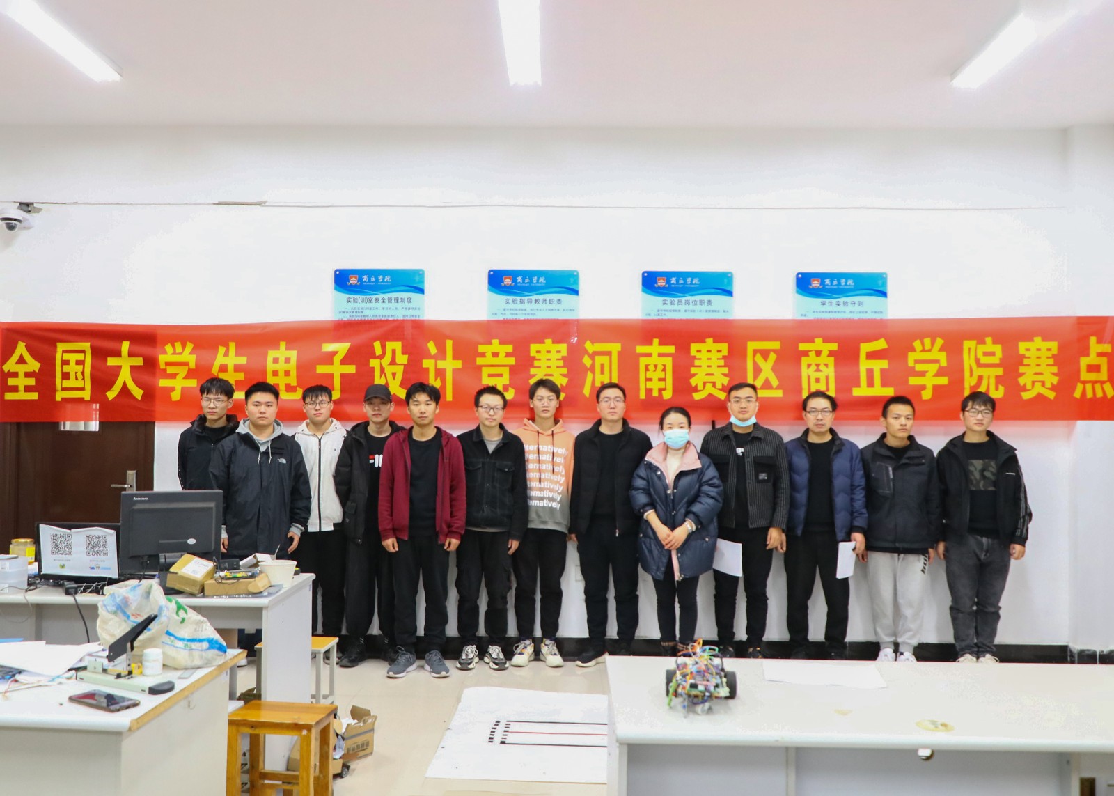 摄影记者刘晓戈.jpg