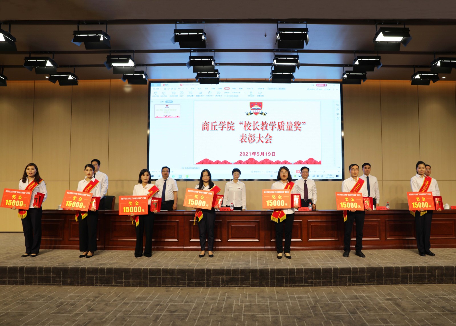 摄影记者于慧，李曼  (3).jpg