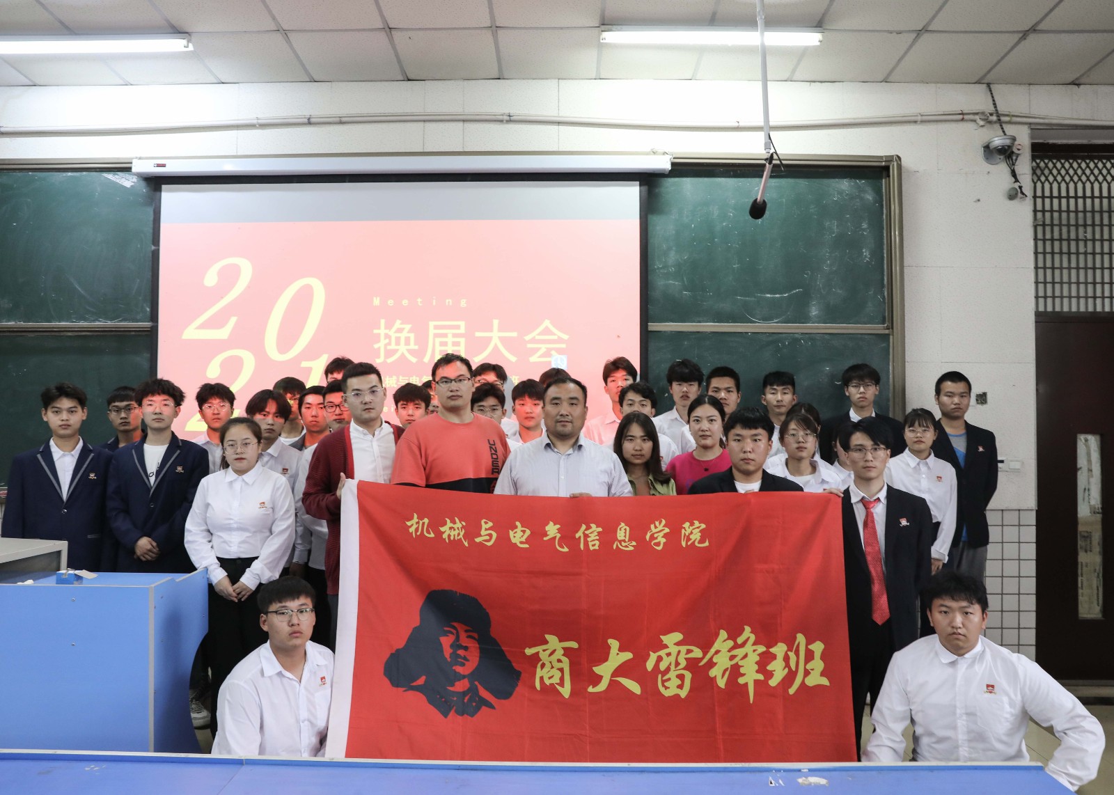 摄影记者朱国强、邢蕾、杨亚楠 (3).JPG