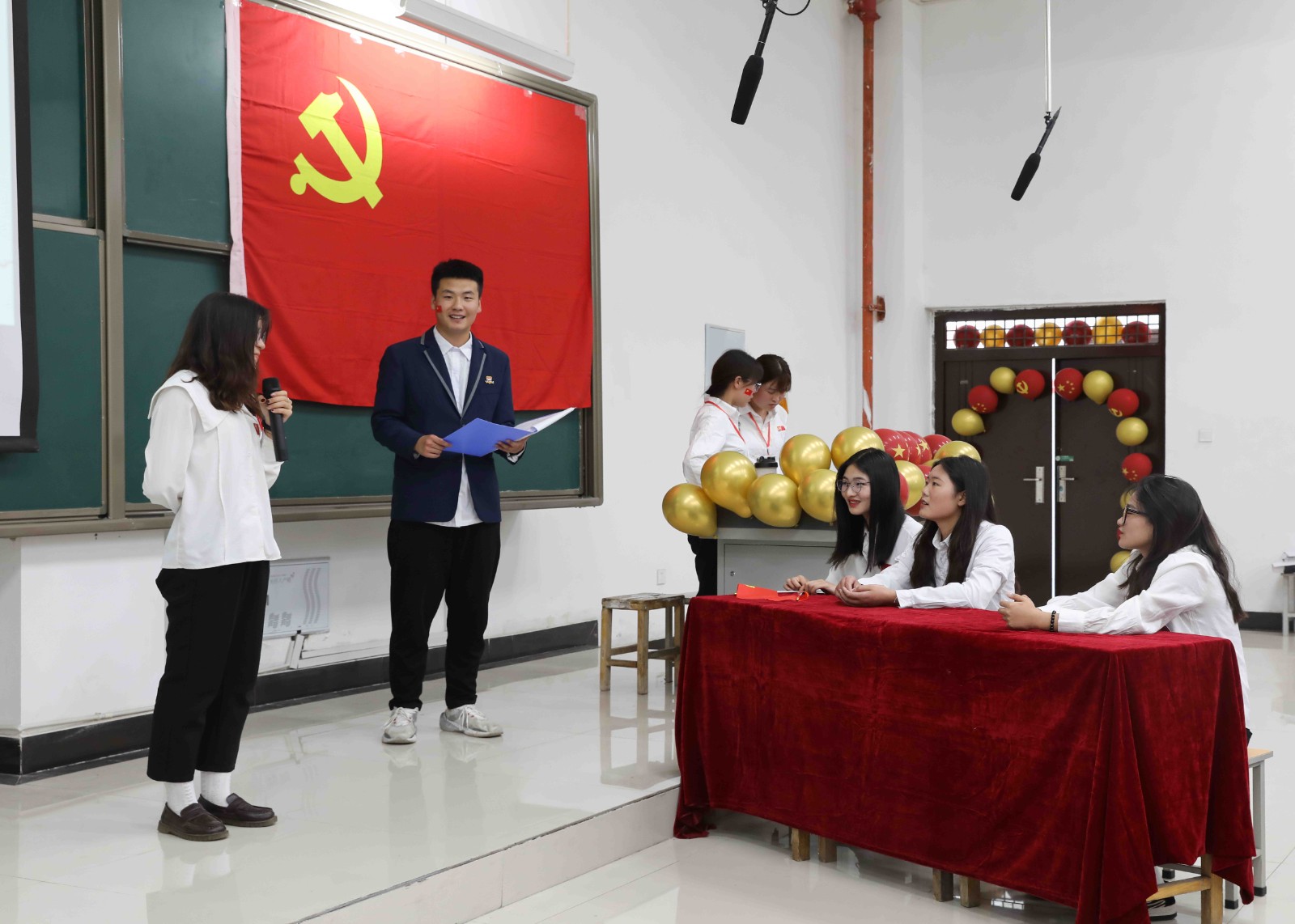 摄影记者朱国强 刘晓戈 王强（16).jpg