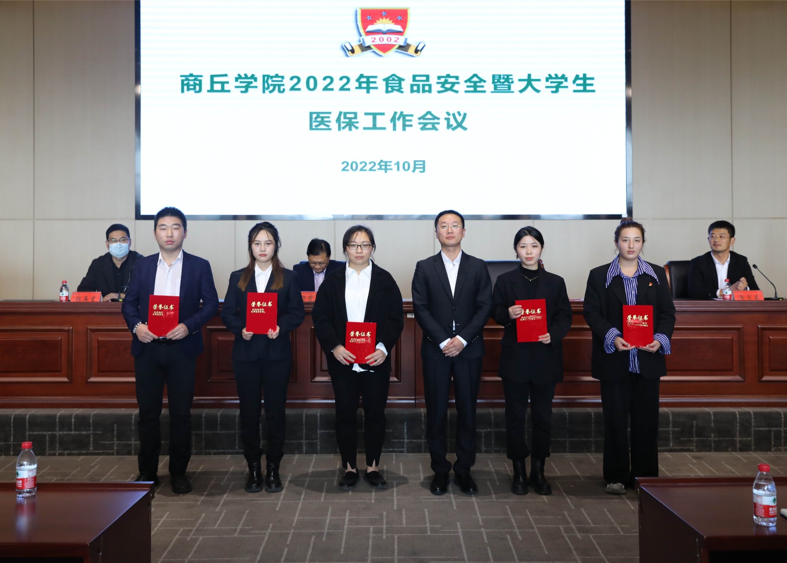 摄影记者白坷欣修5.jpg