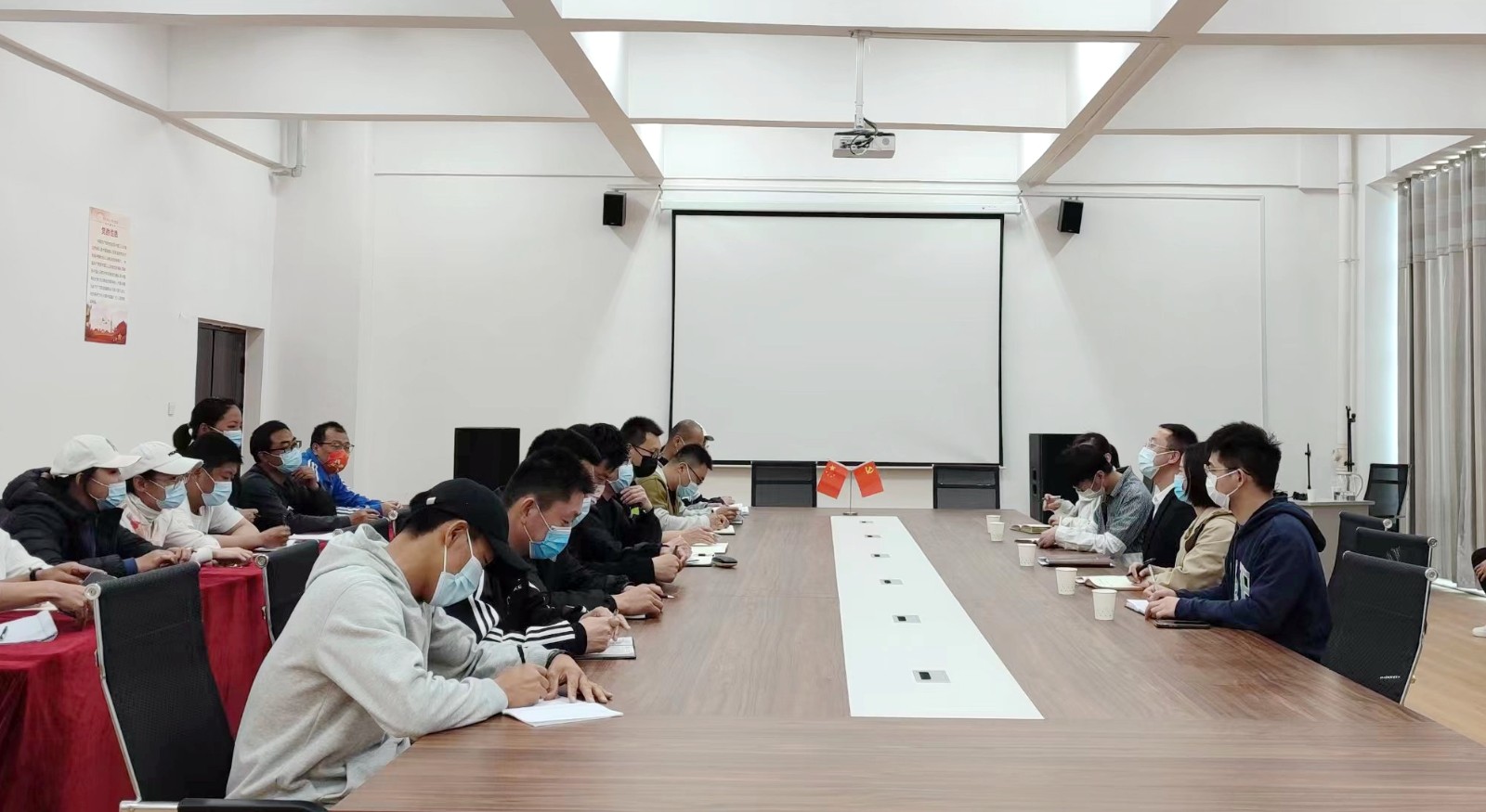 微信图片_20220419092237.jpg