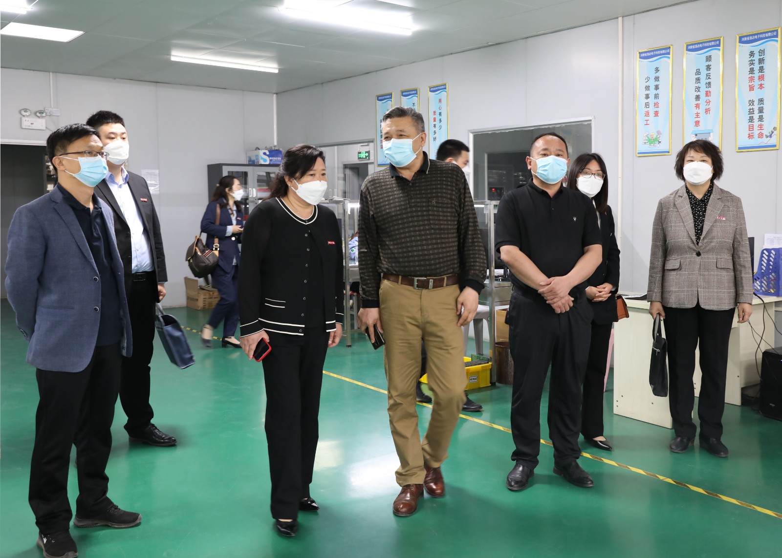 摄影记者白坷欣修7.jpg