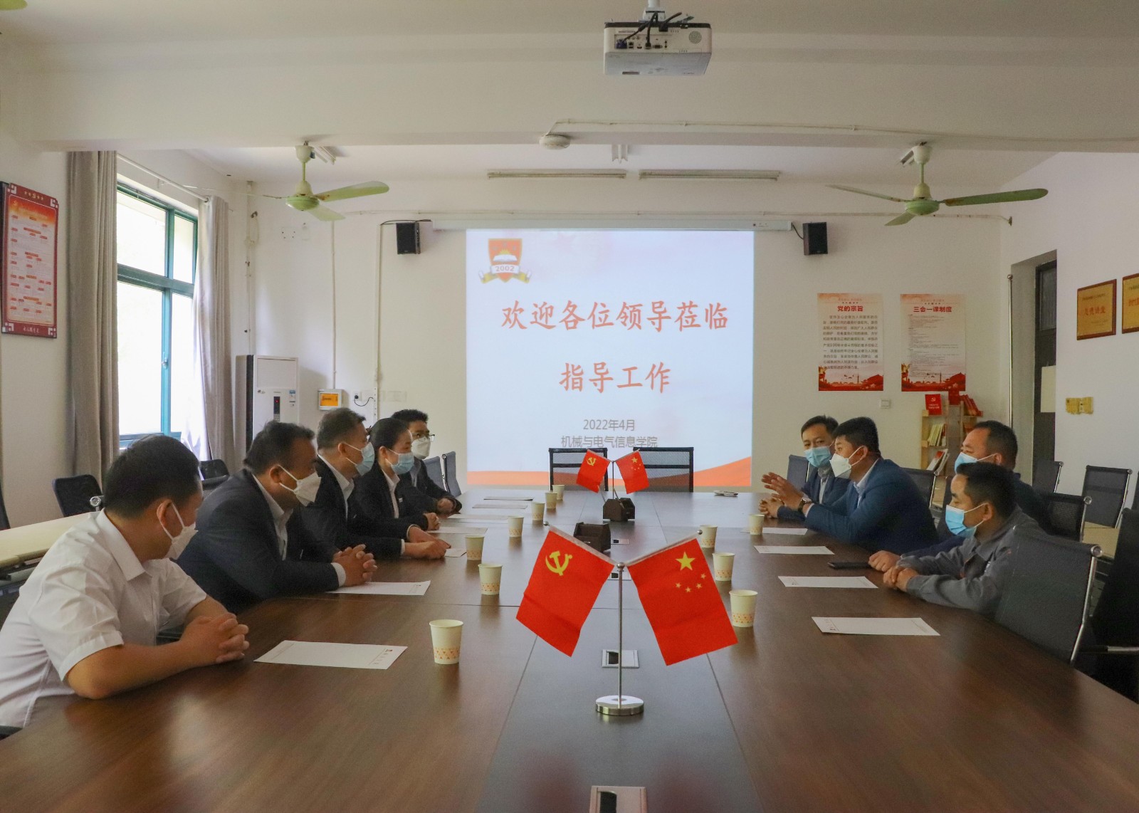 摄影记者刘贺鹏1.jpg