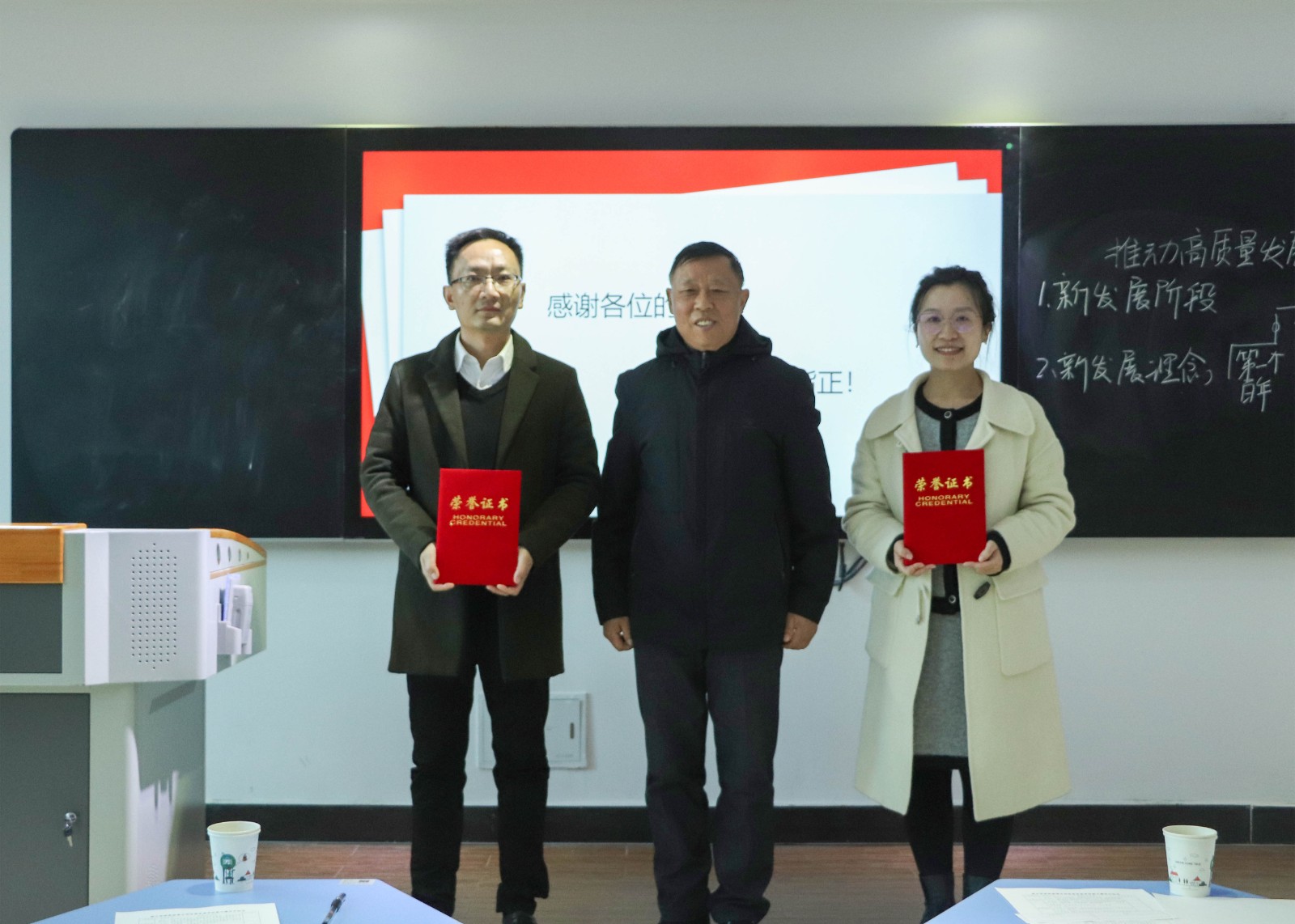 摄影记者刘守婷1.jpg