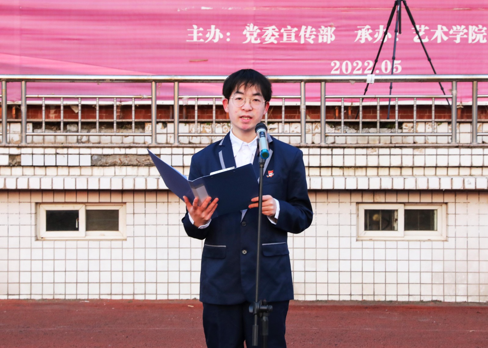 摄影记者王绍龙4.jpg