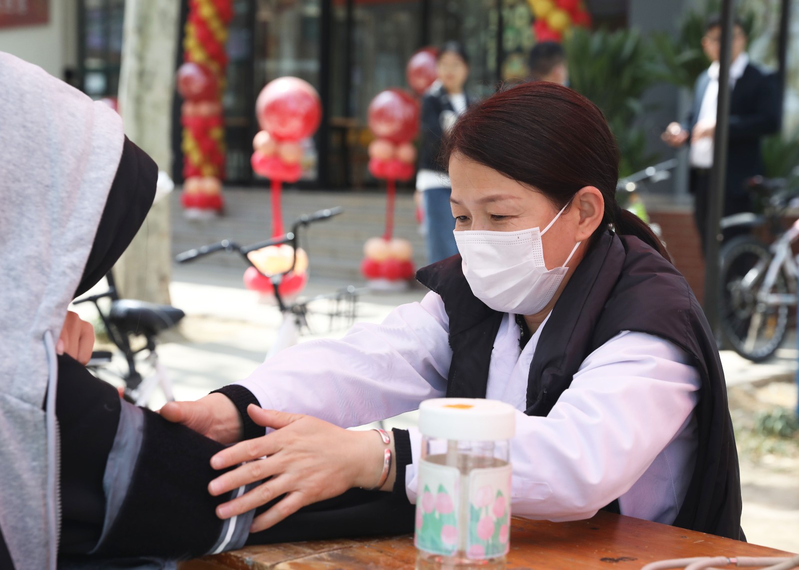 摄影记者高露苑 (12).jpg 摄影记者高露苑 (12).jpg