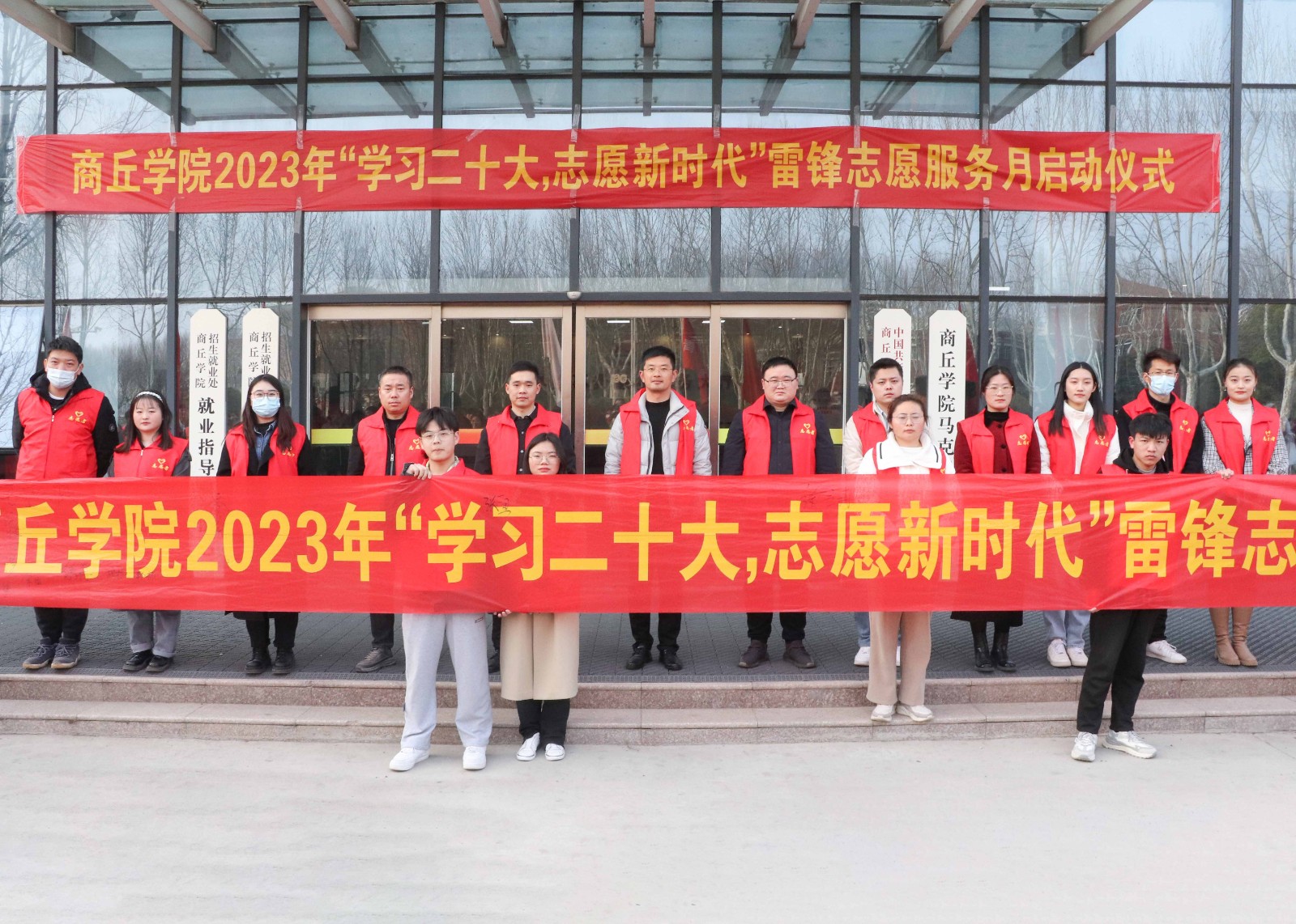摄影记者陈丹 刘果 悦泽飞  (1).jpg