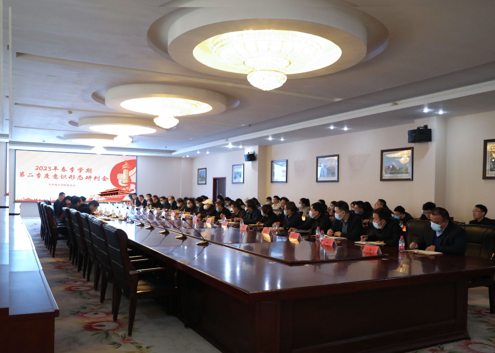 实习摄影记者鲁悦 (5).jpg