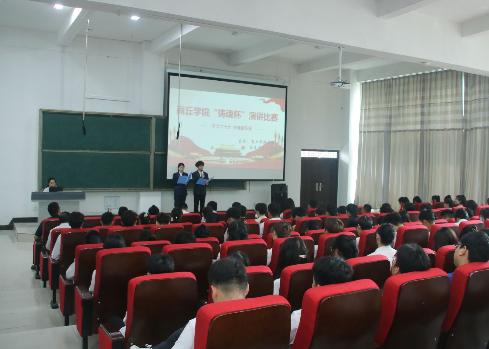 摄影记者韩若冰徐勤亮2.jpg