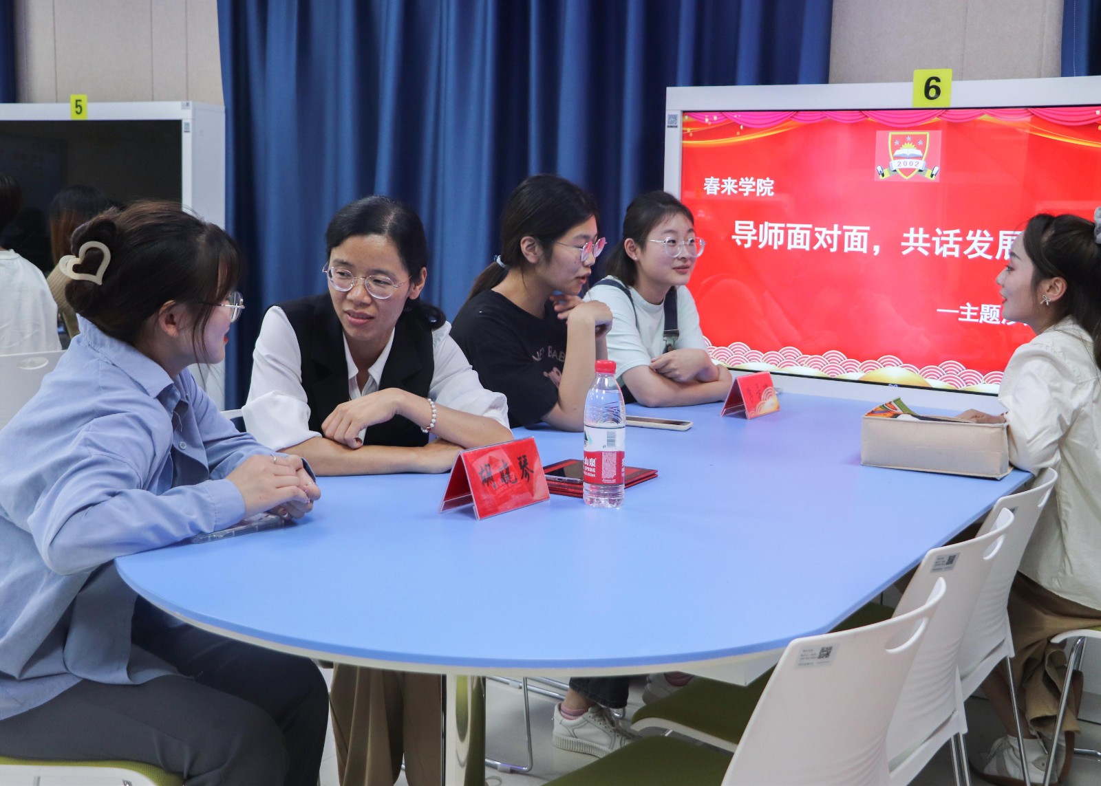 摄影记者李洁 (1).jpg