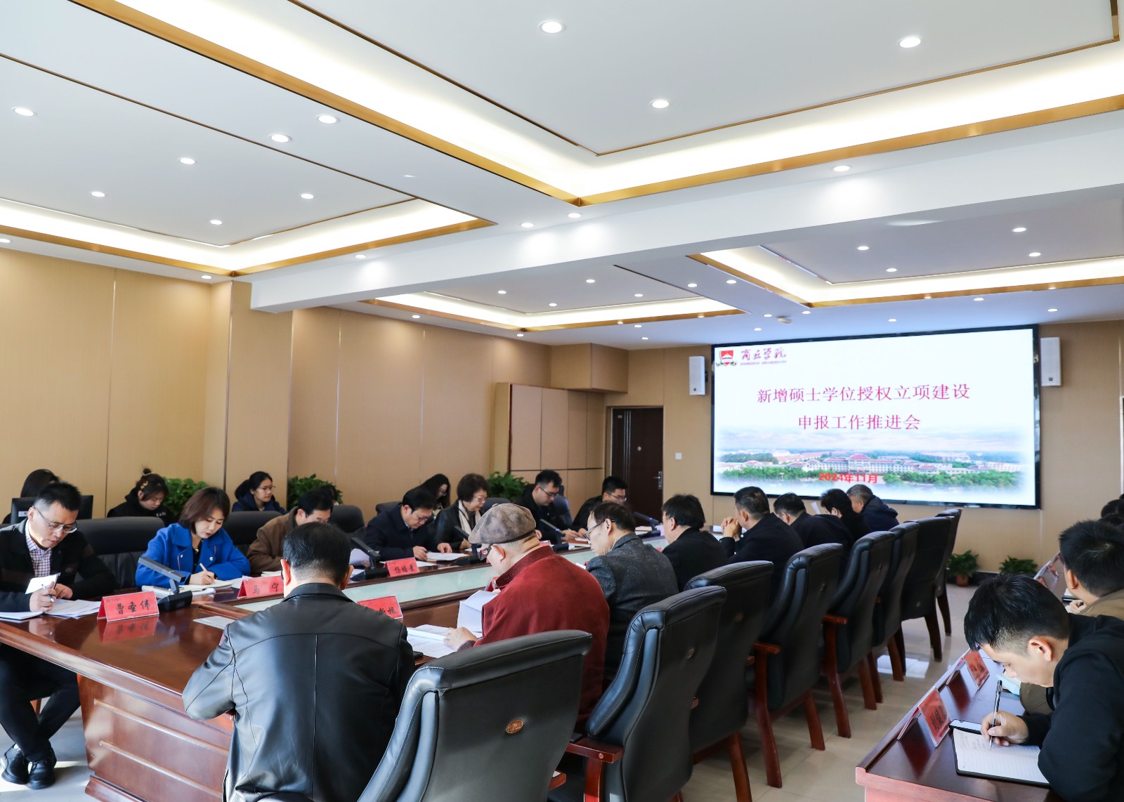 摄影记者王非凡修2.jpg 摄影记者王非凡修2.jpg