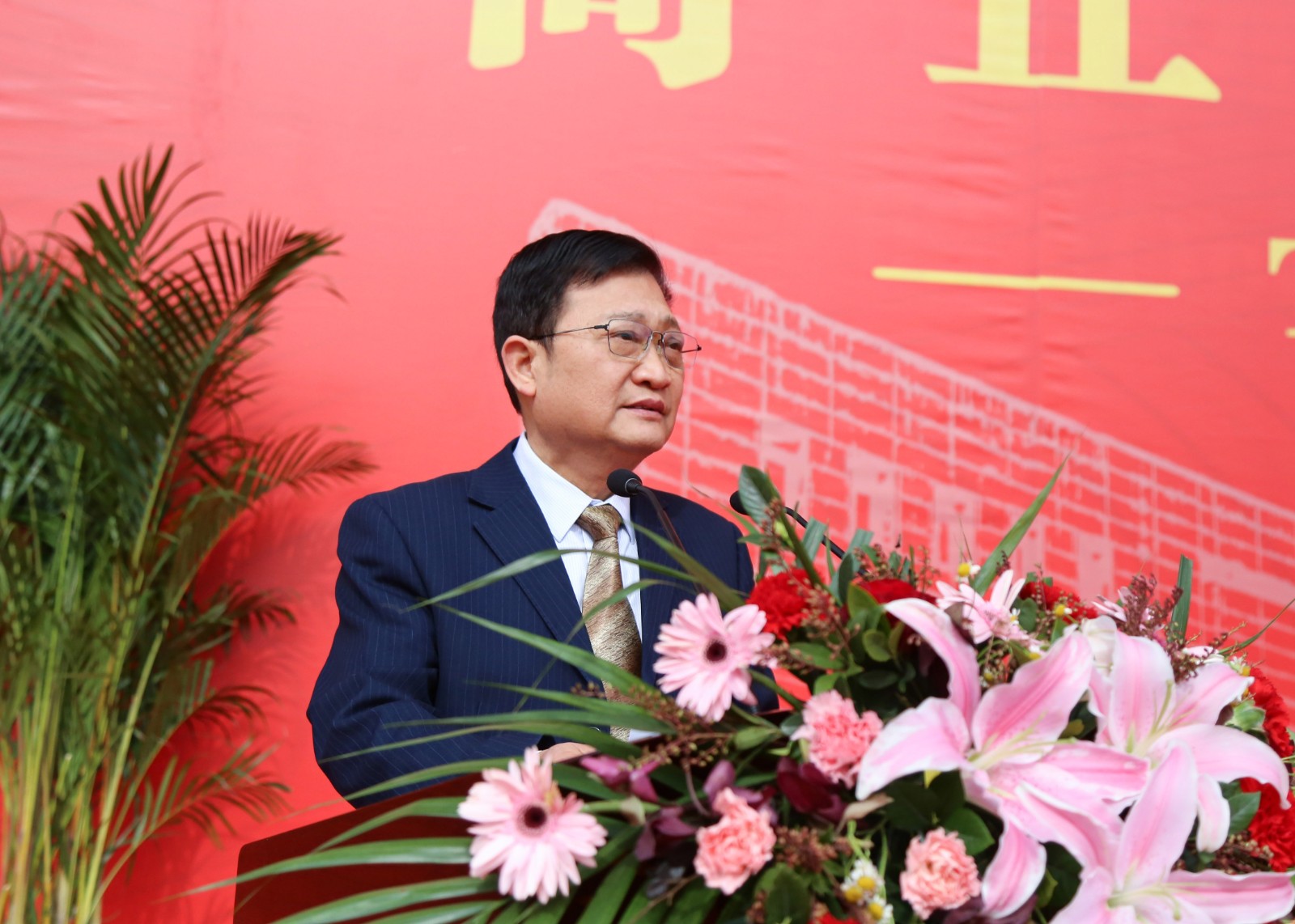 摄影记者李梦玉修 (6666).jpg