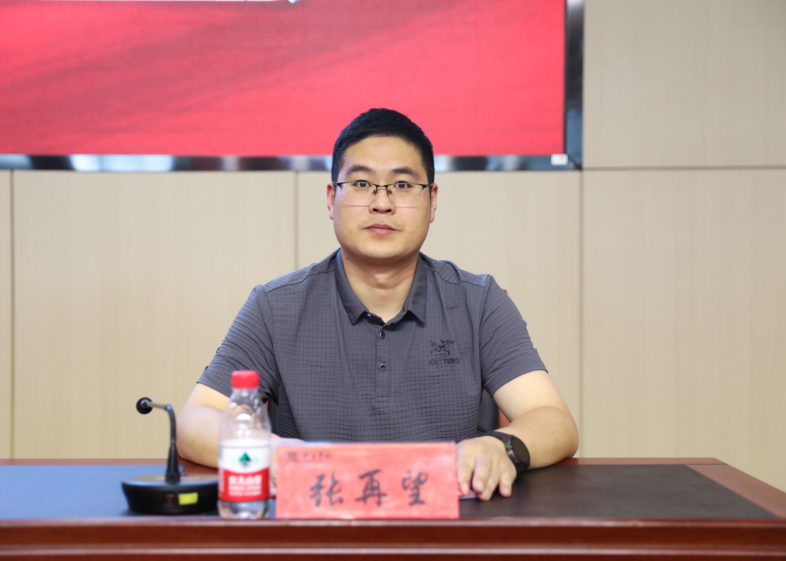 摄影记者蒋静静(3).jpg