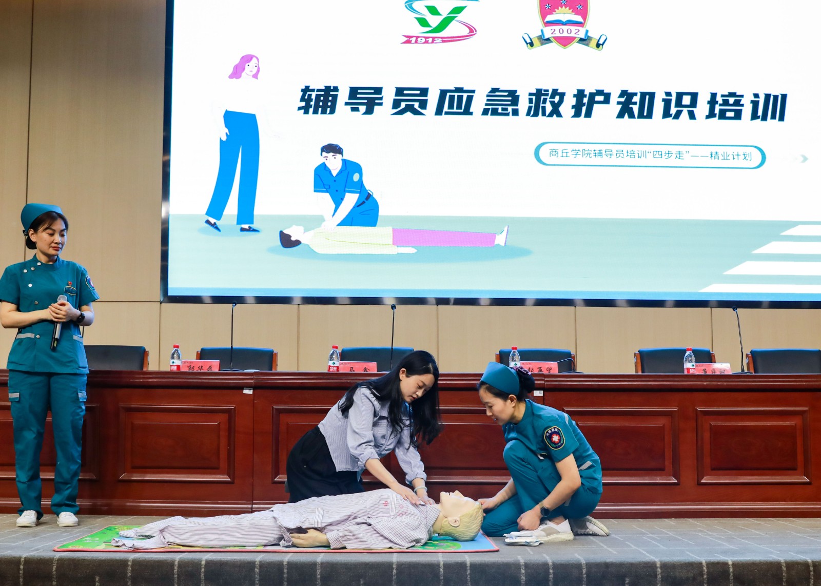 摄影记者王非凡修6.jpg