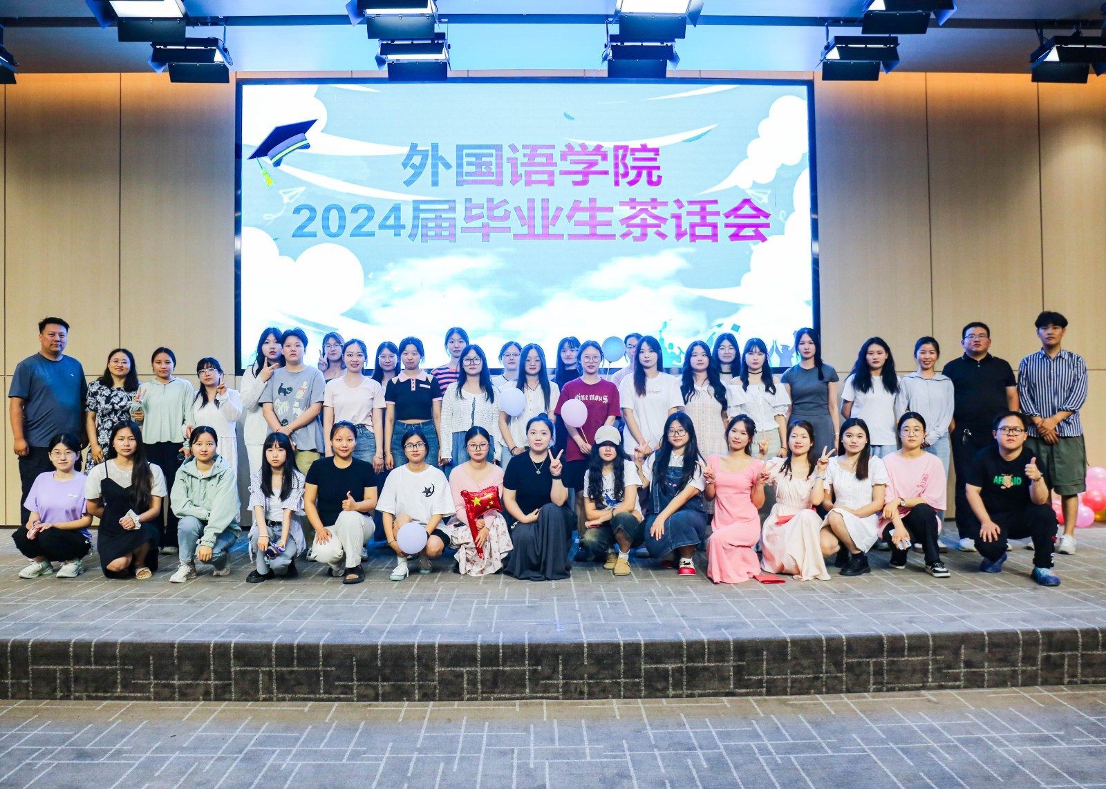 摄影记者王非凡 高自豪修3.jpg