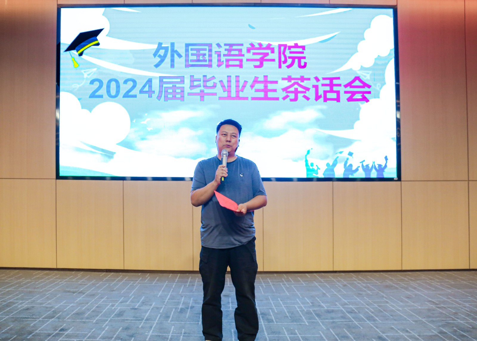 摄影记者王非凡 高自豪修2.jpg
