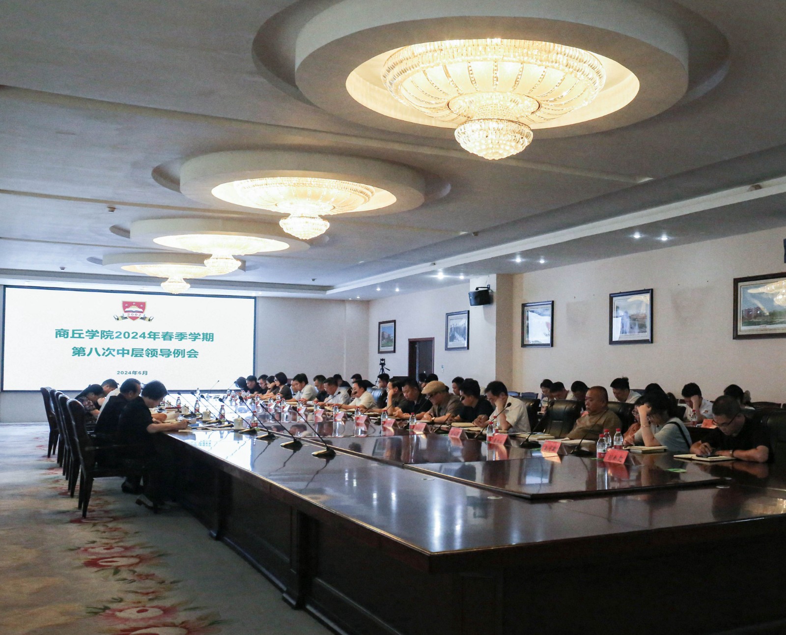 摄影记者汪玲珑修 (2).jpg