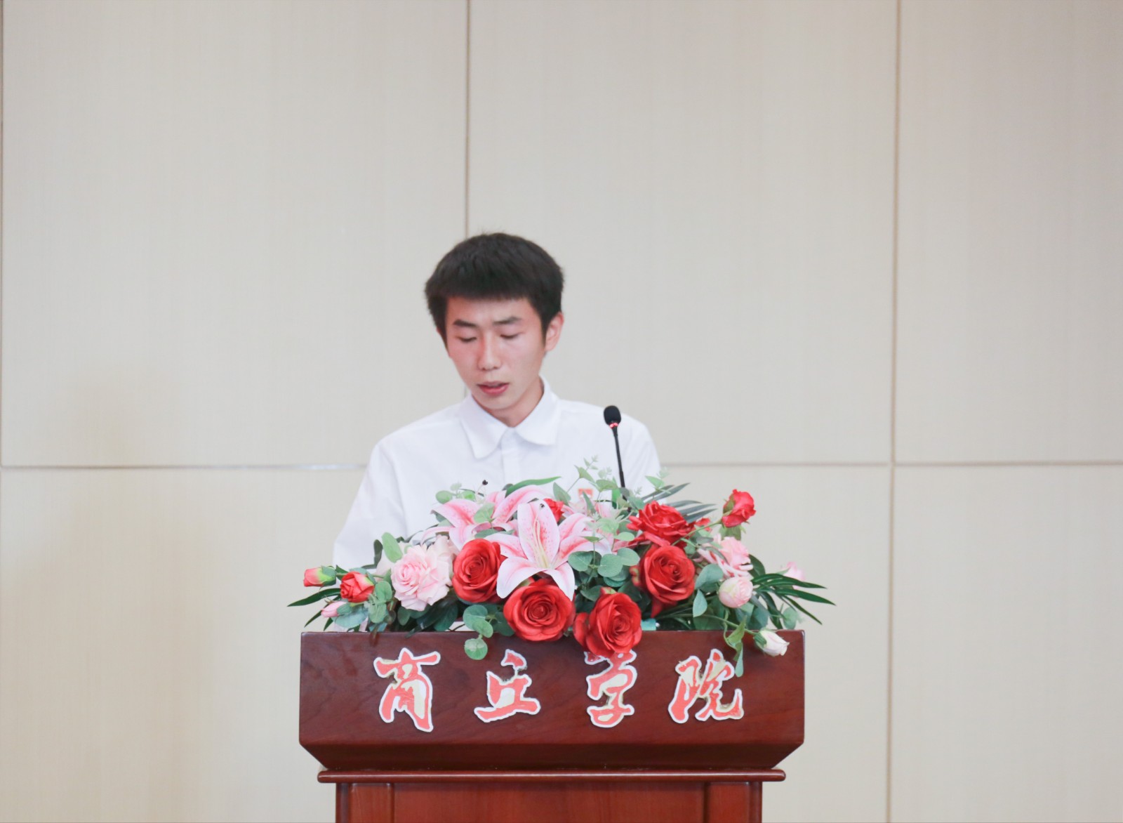 摄影记者高自豪修1.jpg