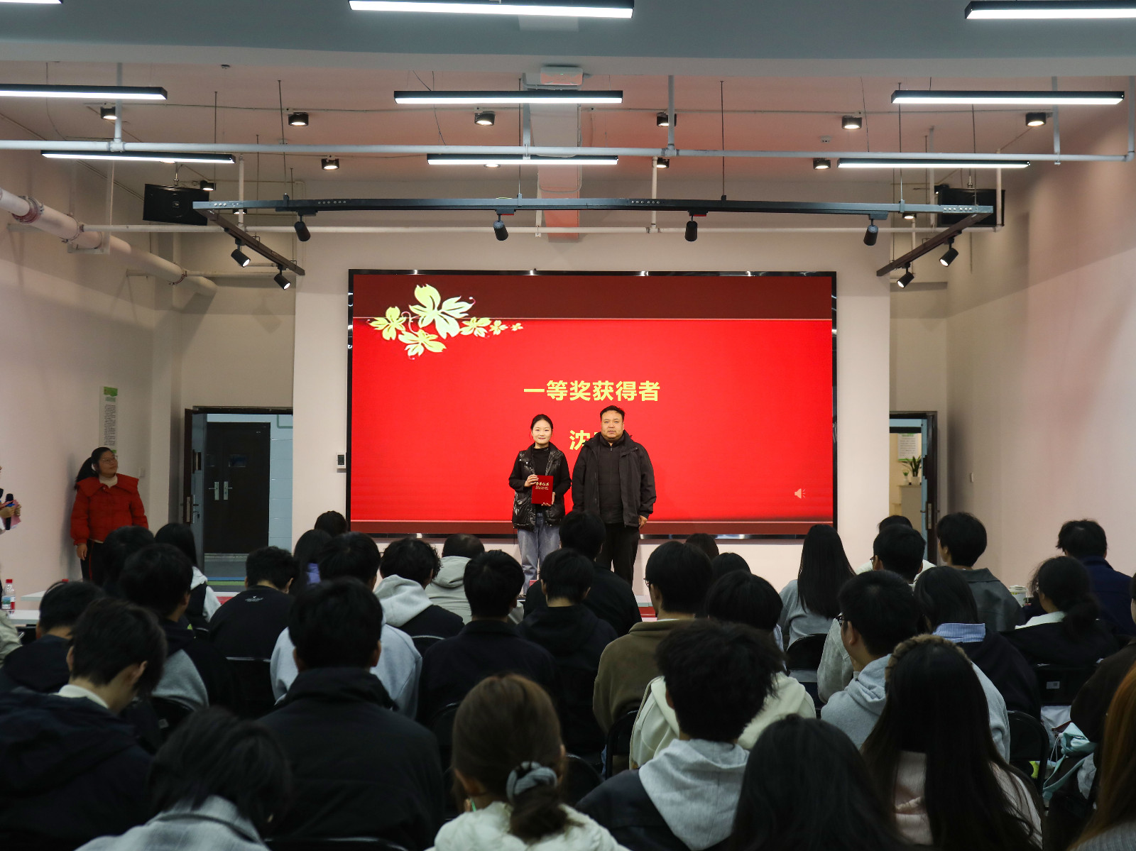 yidengjiang.jpg yidengjiang.jpg