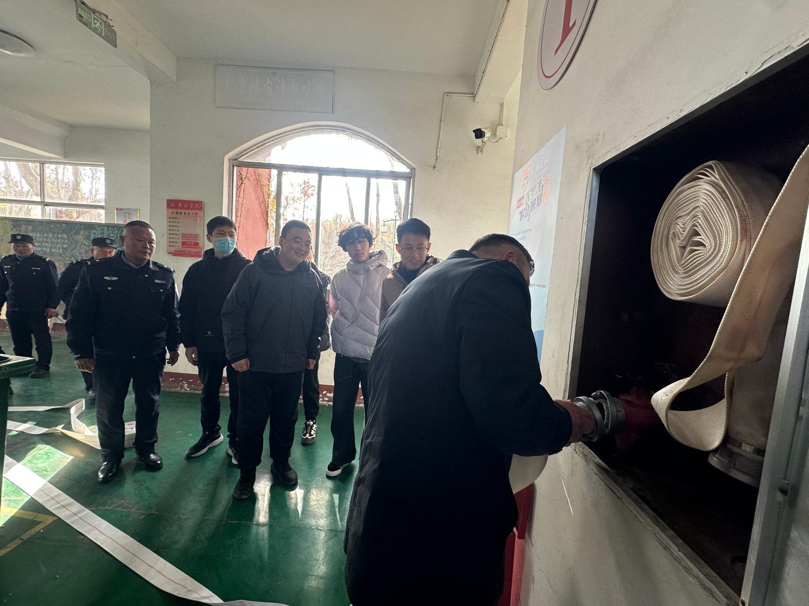 消防演习 (3).jpg 消防演习 (3).jpg