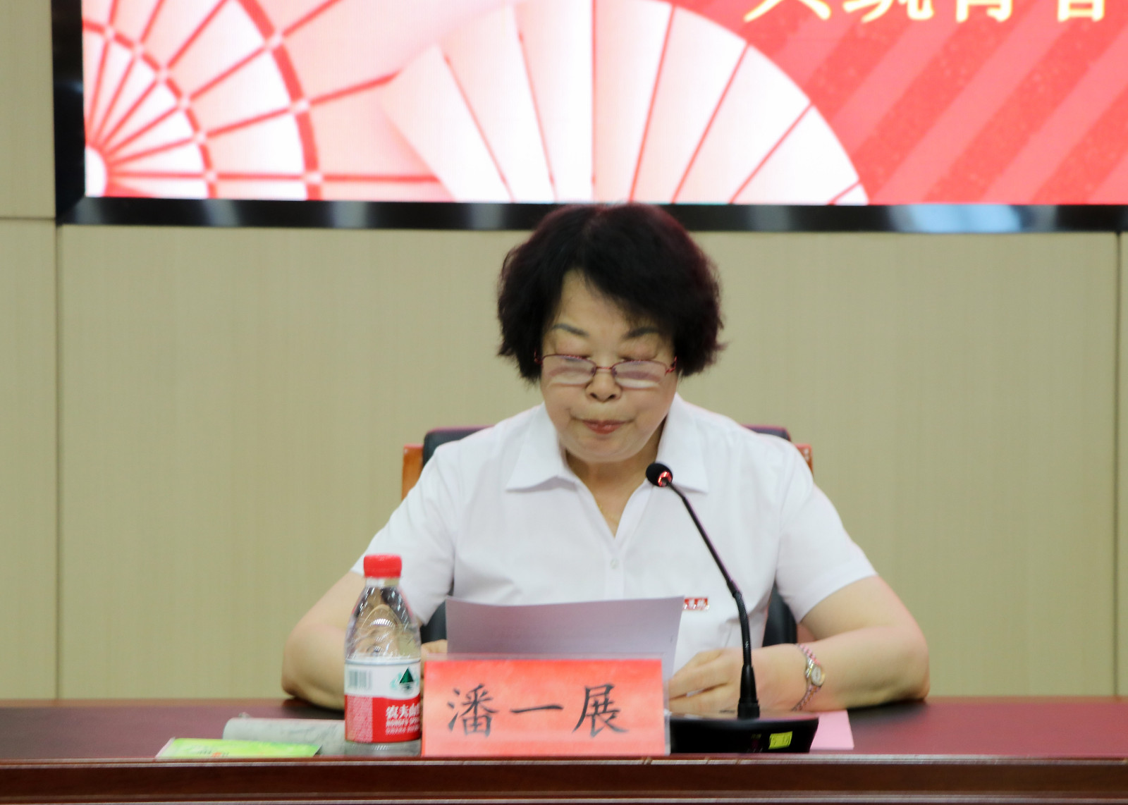 摄影记者张昊智修 (1).jpg