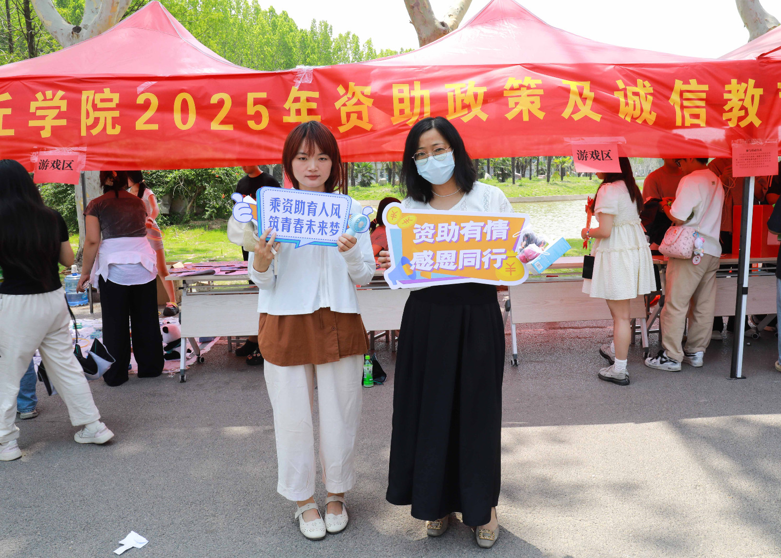 图编张琪 李灿灿10.jpg