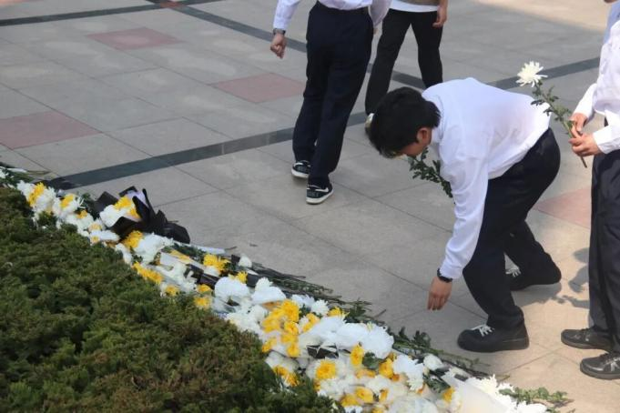 图片2.png 图片2.png