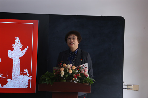 潘书记讲述红色故事.JPG