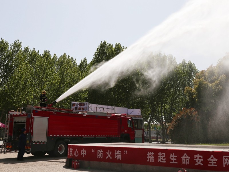 曹妍6.jpg