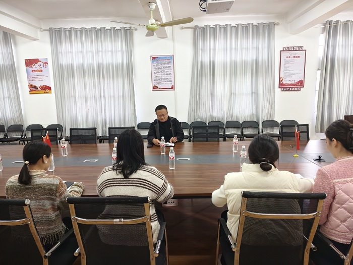 就业会议1.jpg 就业会议1.jpg