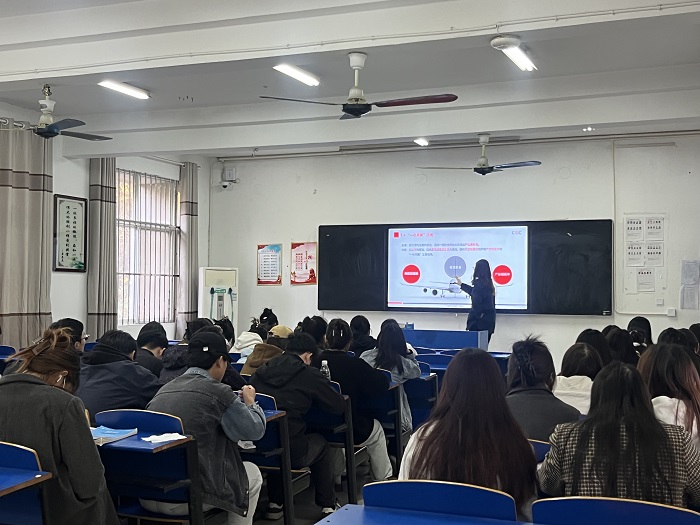 宣讲会3.jpg 宣讲会3.jpg