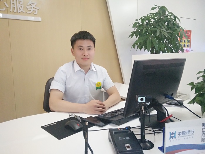 于晨.jpg