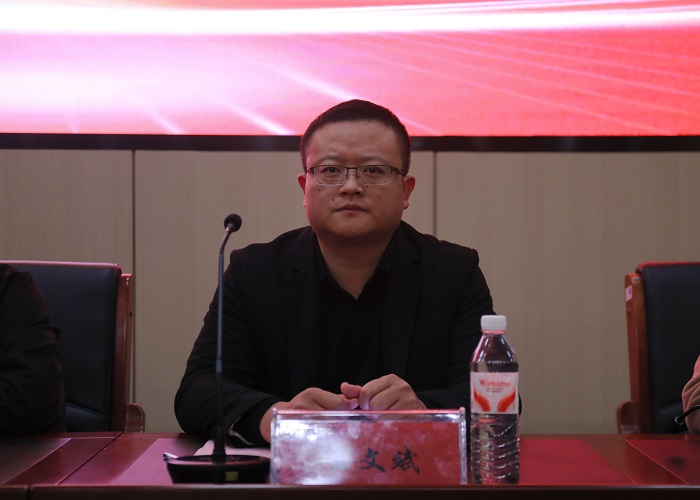 DU3A9909.jpg DU3A9909.jpg