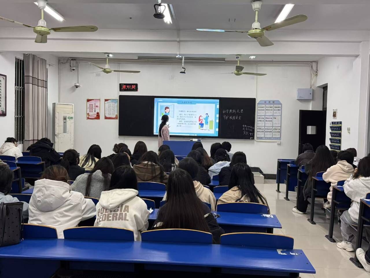 QQ图片20251028184708.jpg QQ图片20251028184708.jpg