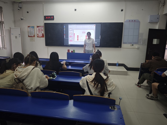 班会2.jpg 班会2.jpg