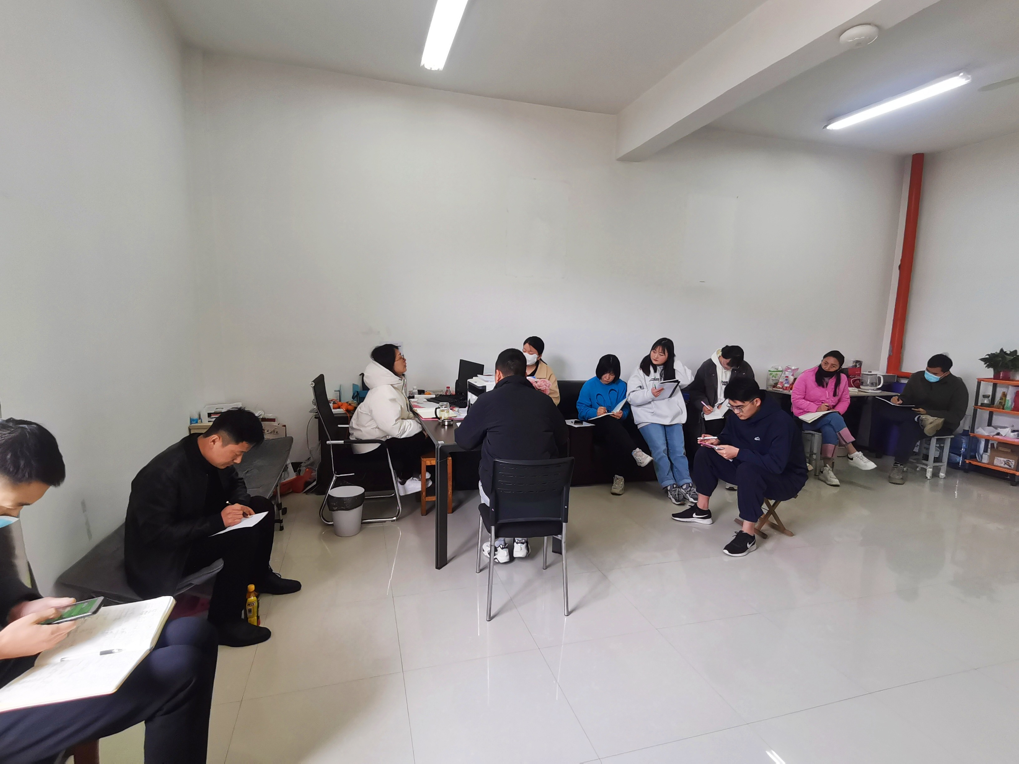 dd9cec192ec603bea5baf1df6274d5b7.jpg