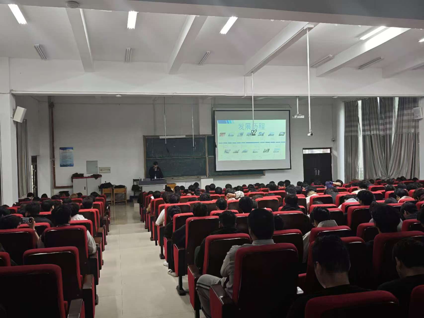 微信图片_20251202101221.jpg 微信图片_20251202101221.jpg