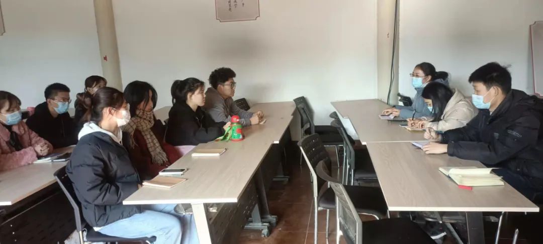 春来学院访谈.jpg 春来学院访谈.jpg