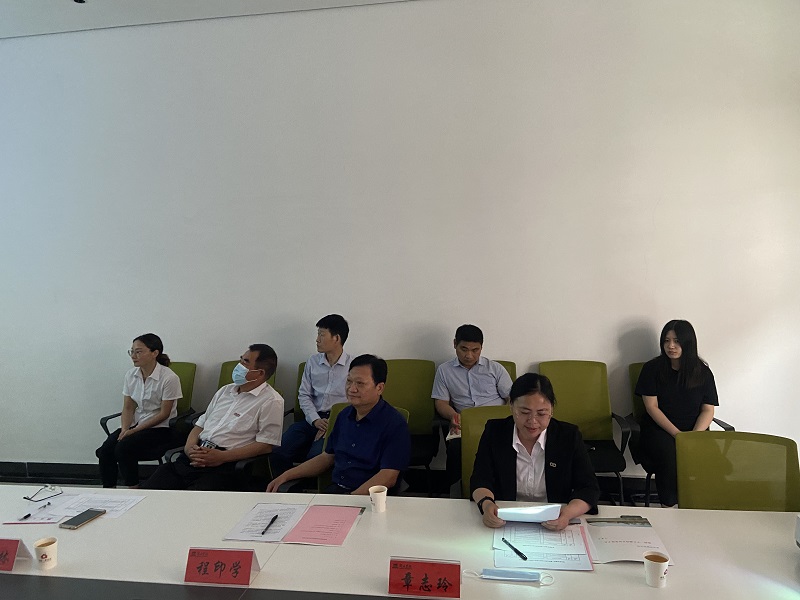 20210531集团高校图书馆联评考核组到我校图书馆检查指导工作2.jpg 20210531集团高校图书馆联评考核组到我校图书馆检查指导工作2.jpg
