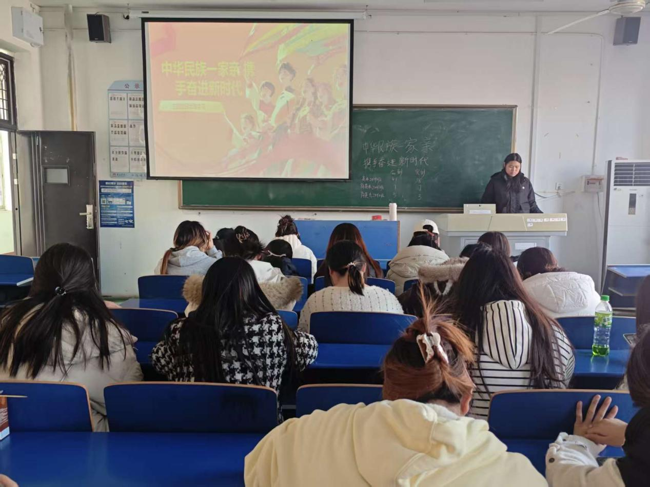 团课图片.png 团课图片.png