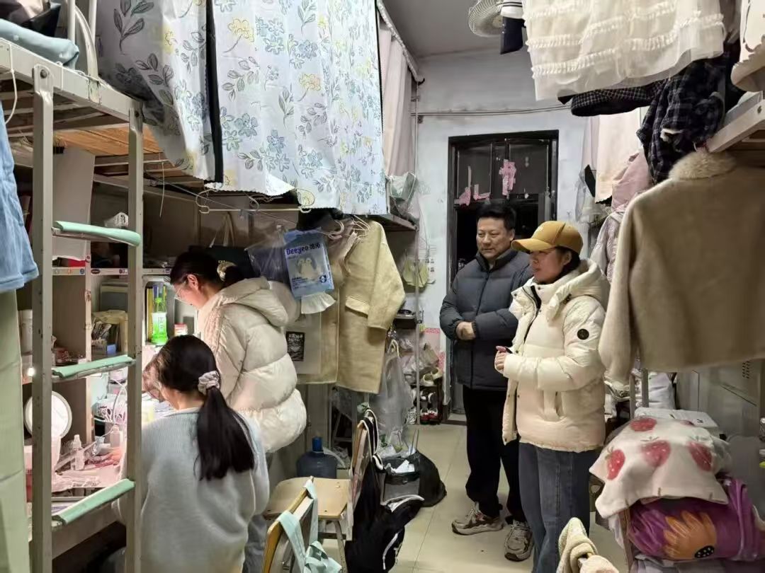 走访宿舍照片.jpg