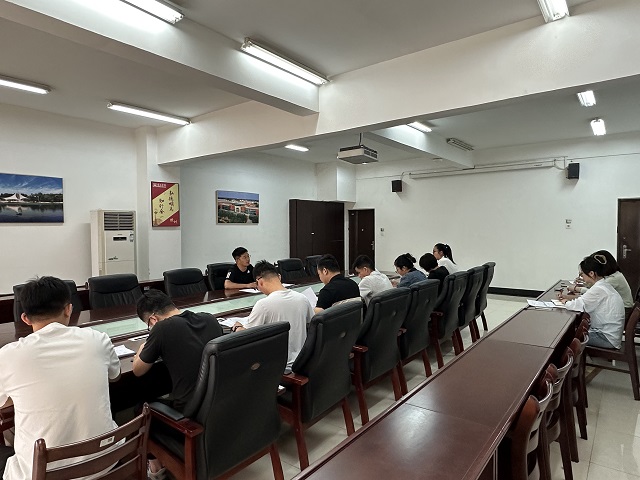 d6e4780cbc09e6af38ce84f616b9c6a.jpg